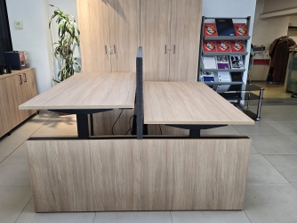 Motion - Bench 2 postes électriques 160 x 168 cm